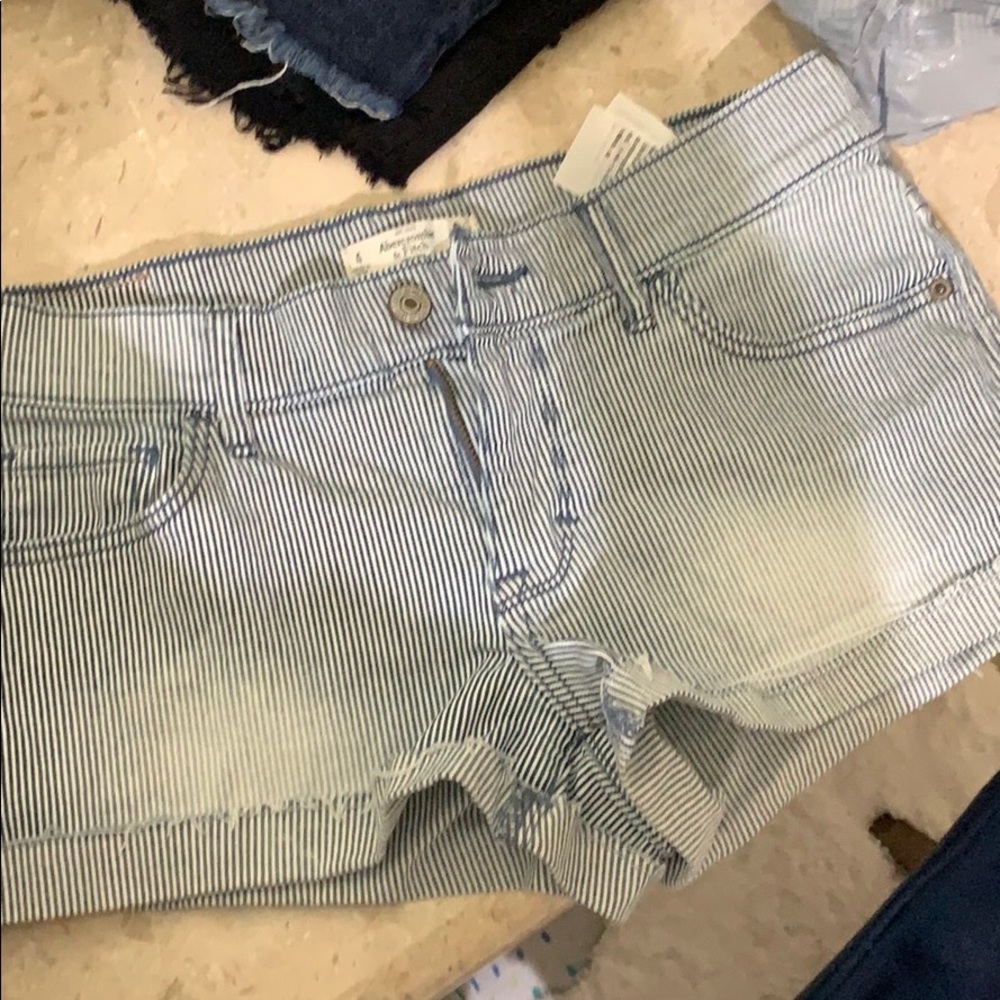Abercrombie and Fitch blue and white shorts
